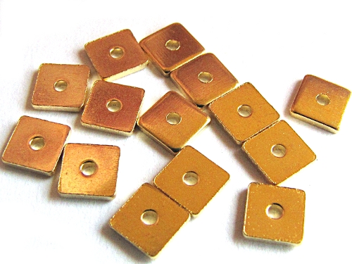 Metallzwischenteil, Plttchen /Quadrat, goldfarben, 6x6mm